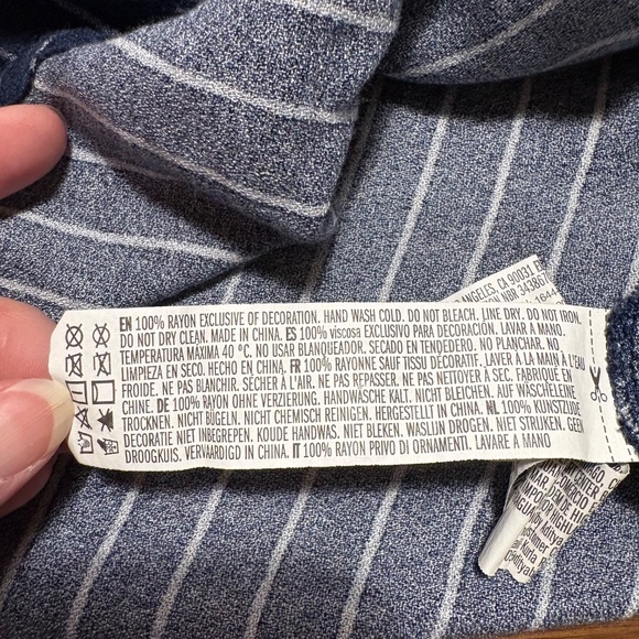 Forever 21 pinstriped shirt dress - as is - size small - Picture 5 of 9